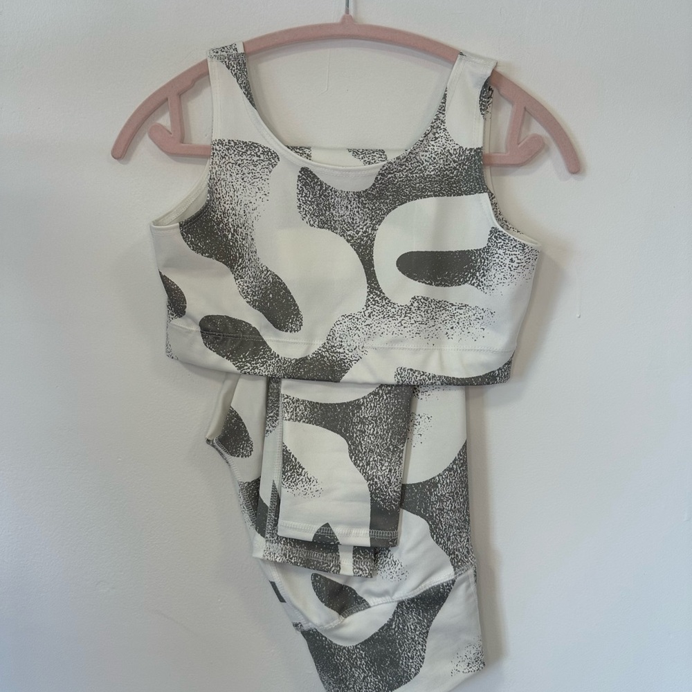 Black and White Abstract Print Crop Top and Skirt Set